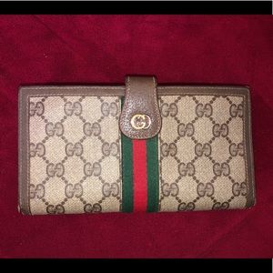 VINTAGE GUCCI WALLET GOOD CONDITION